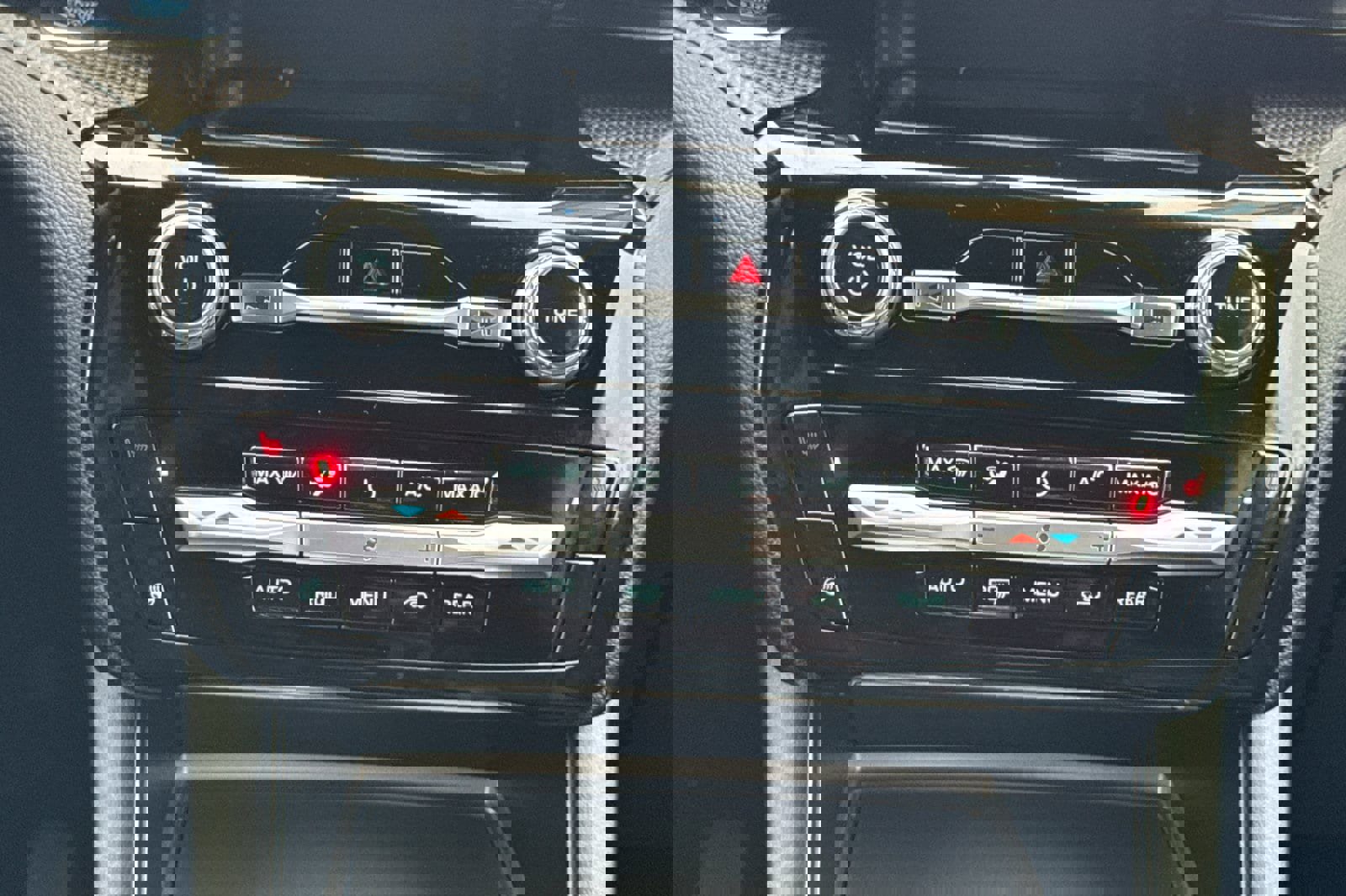 Certified 2022 Ford Explorer ST w/ ST Street Pack image 21