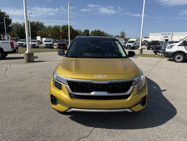Used 2022 Kia Seltos S AWD/4WD image 2