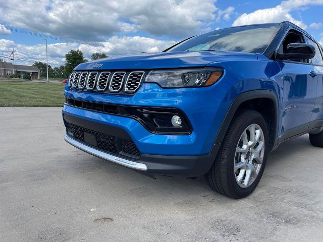 Used 2025 Jeep Compass Limited AWD/4WD image 14
