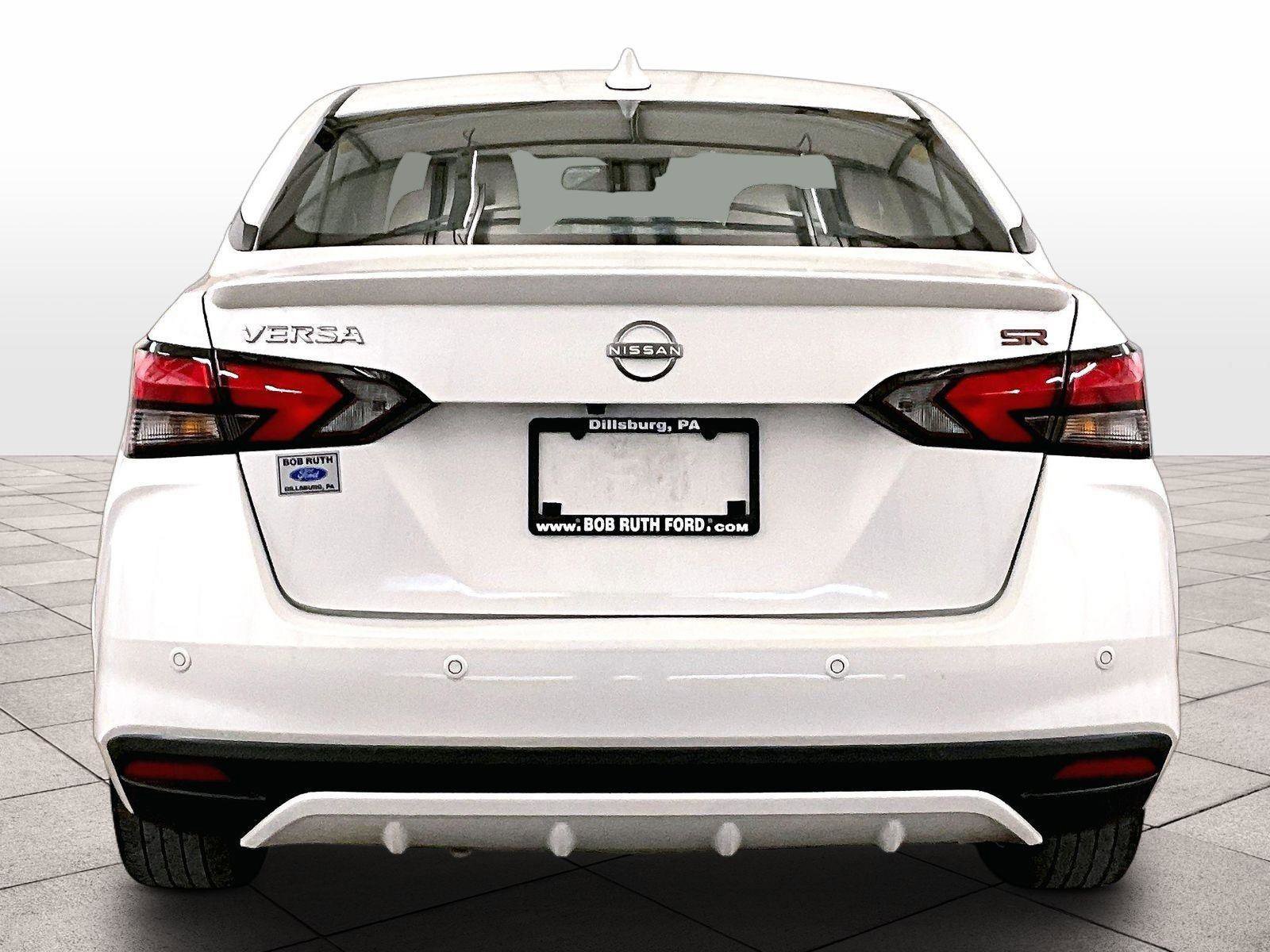 Used 2023 Nissan Versa SR w/ Trunk Package FWD image 4