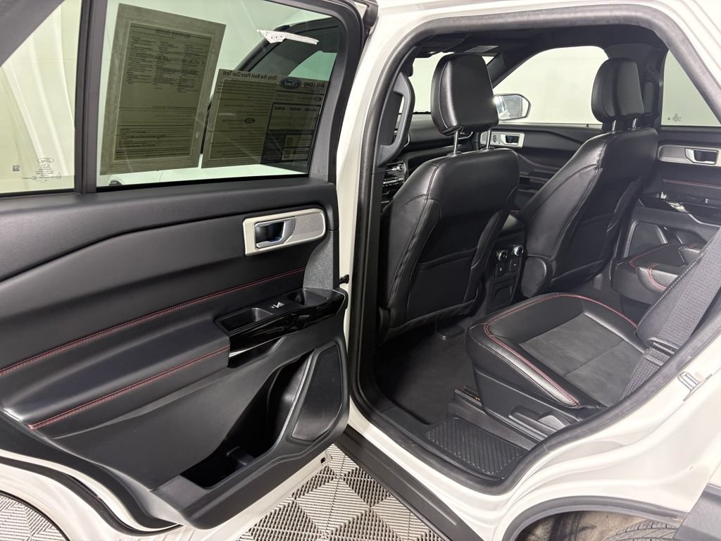 Certified 2023 Ford Explorer ST-Line w/ Class IV Trailer Tow Package AWD/4WD image 27