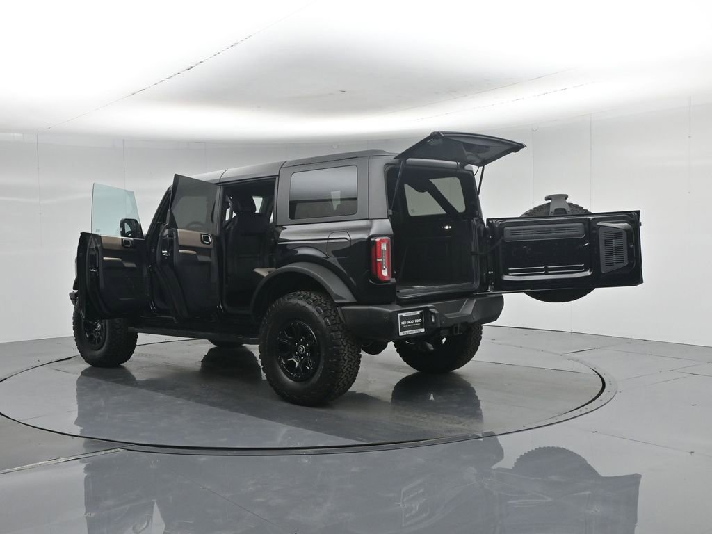 Certified 2022 Ford Bronco Wildtrak AWD/4WD image 37