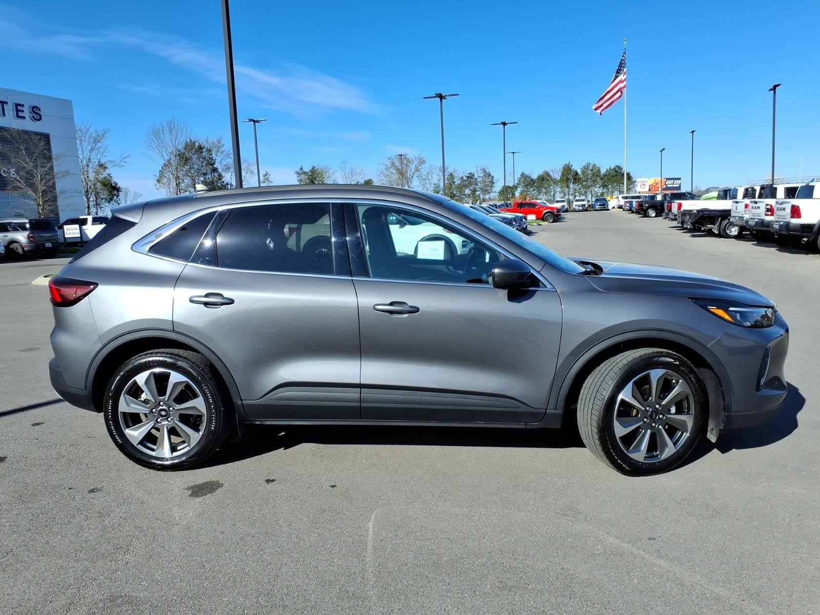 Certified 2023 Ford Escape Platinum image 6