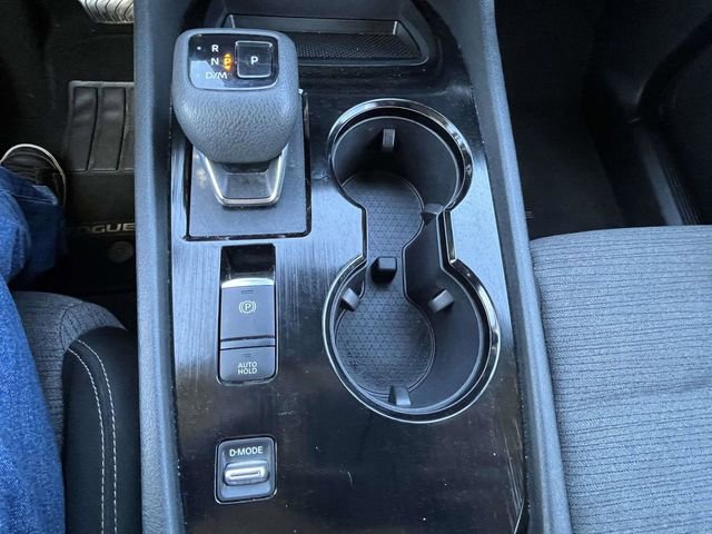 Used 2023 Nissan Rogue SV image 22