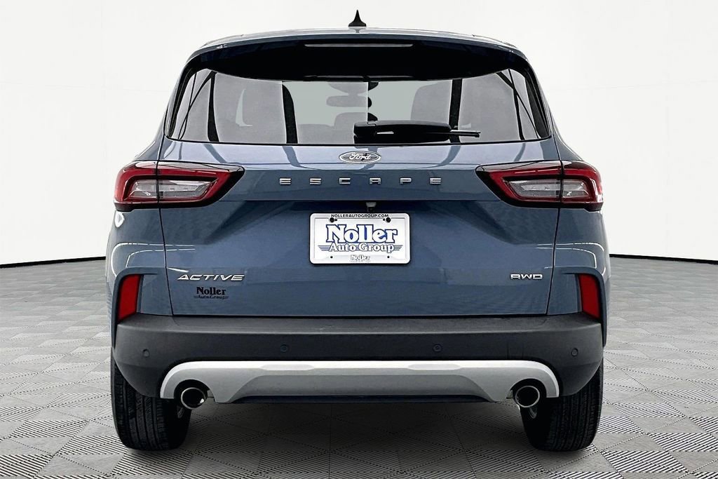Certified 2024 Ford Escape Active w/ Tech Pack #2 image 3