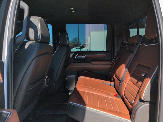 Used 2025 GMC Sierra 2500 Denali Ultimate w/ Max Trailering Package image 17