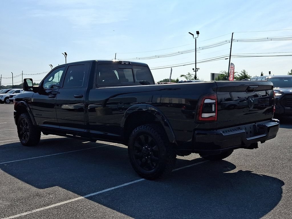 Used 2024 RAM 3500 Limited w/ Night Edition AWD/4WD image 4