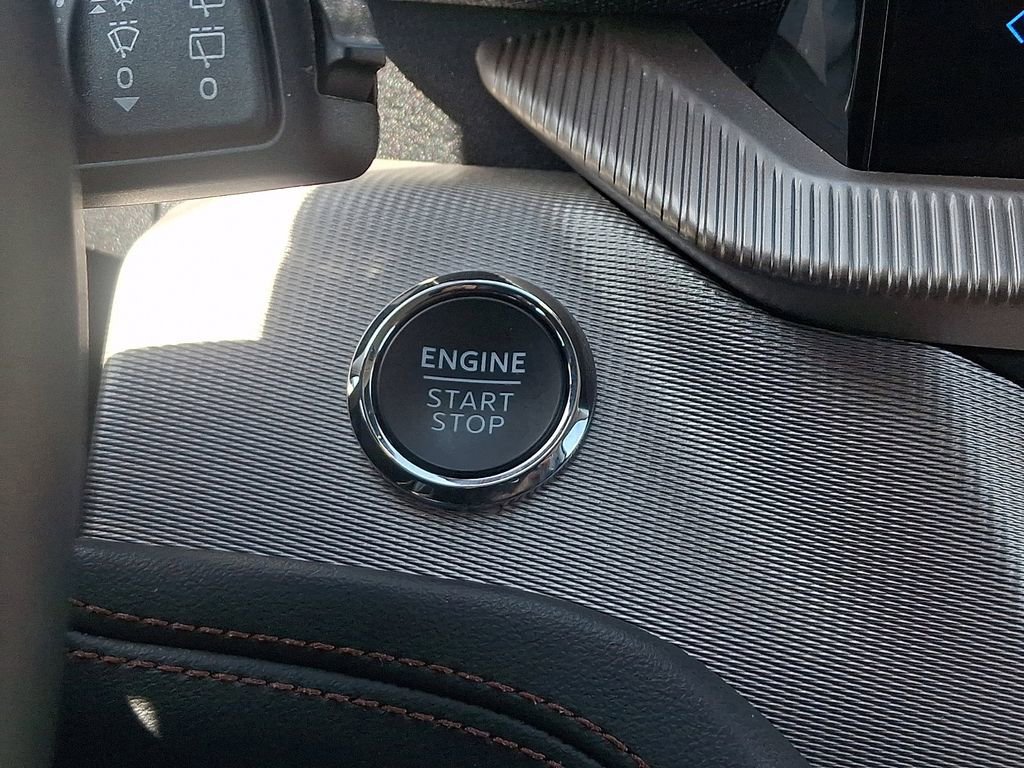 Certified 2025 Ford Explorer Active w/ Active Comfort Package AWD/4WD image 24