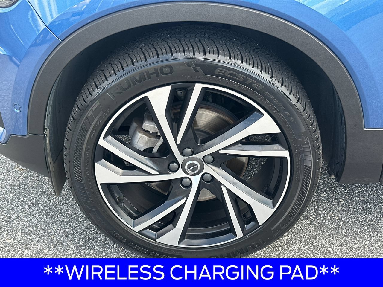 Used 2020 Volvo XC40 T4 R-Design w/ Protection Package Premier FWD image 13
