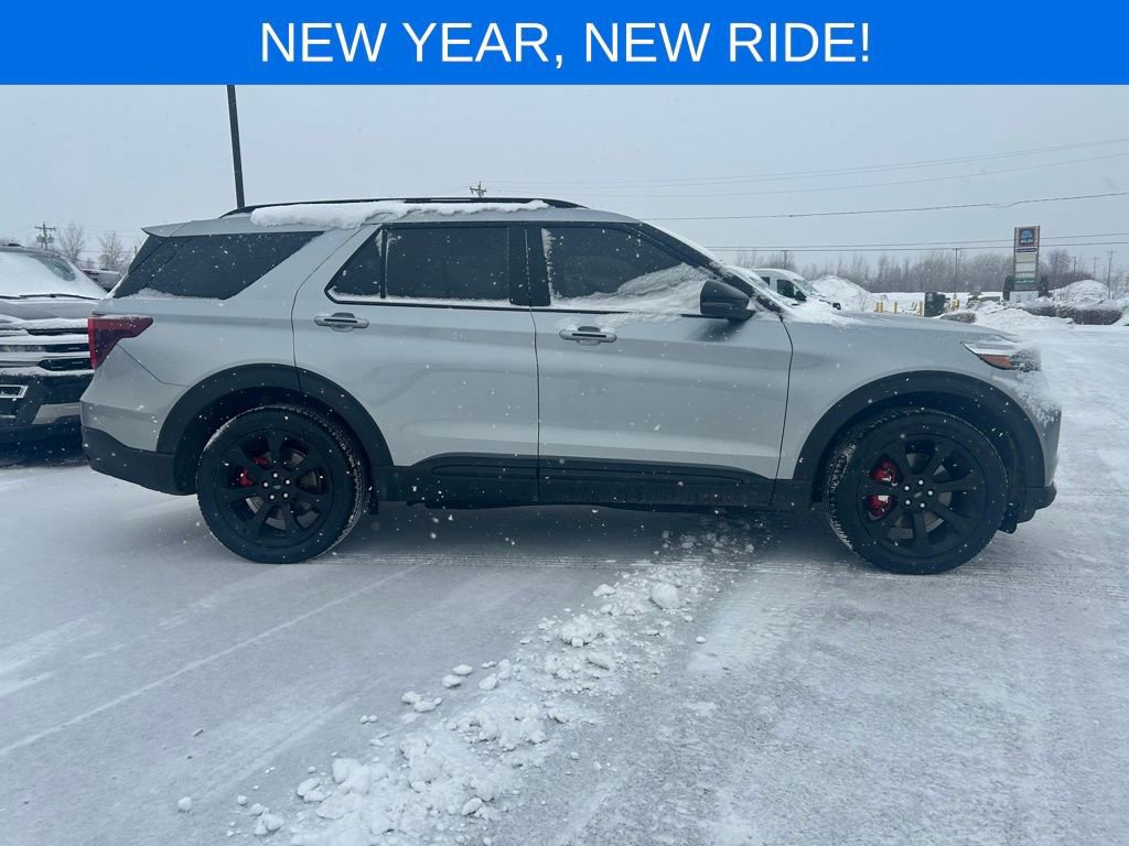 Certified 2023 Ford Explorer ST w/ Equipment Group 401A image 7