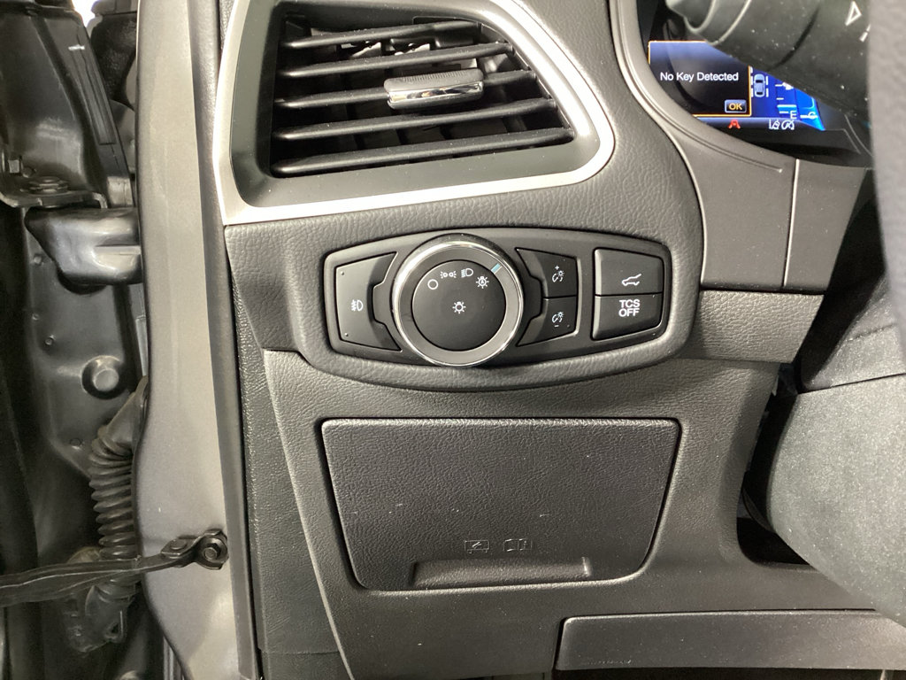 Certified 2023 Ford Edge SEL w/ Convenience Package AWD/4WD image 22