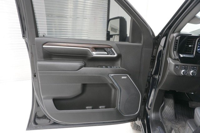 Used 2025 GMC Sierra 2500 SLT w/ Texas SLT Premium Package AWD/4WD image 11