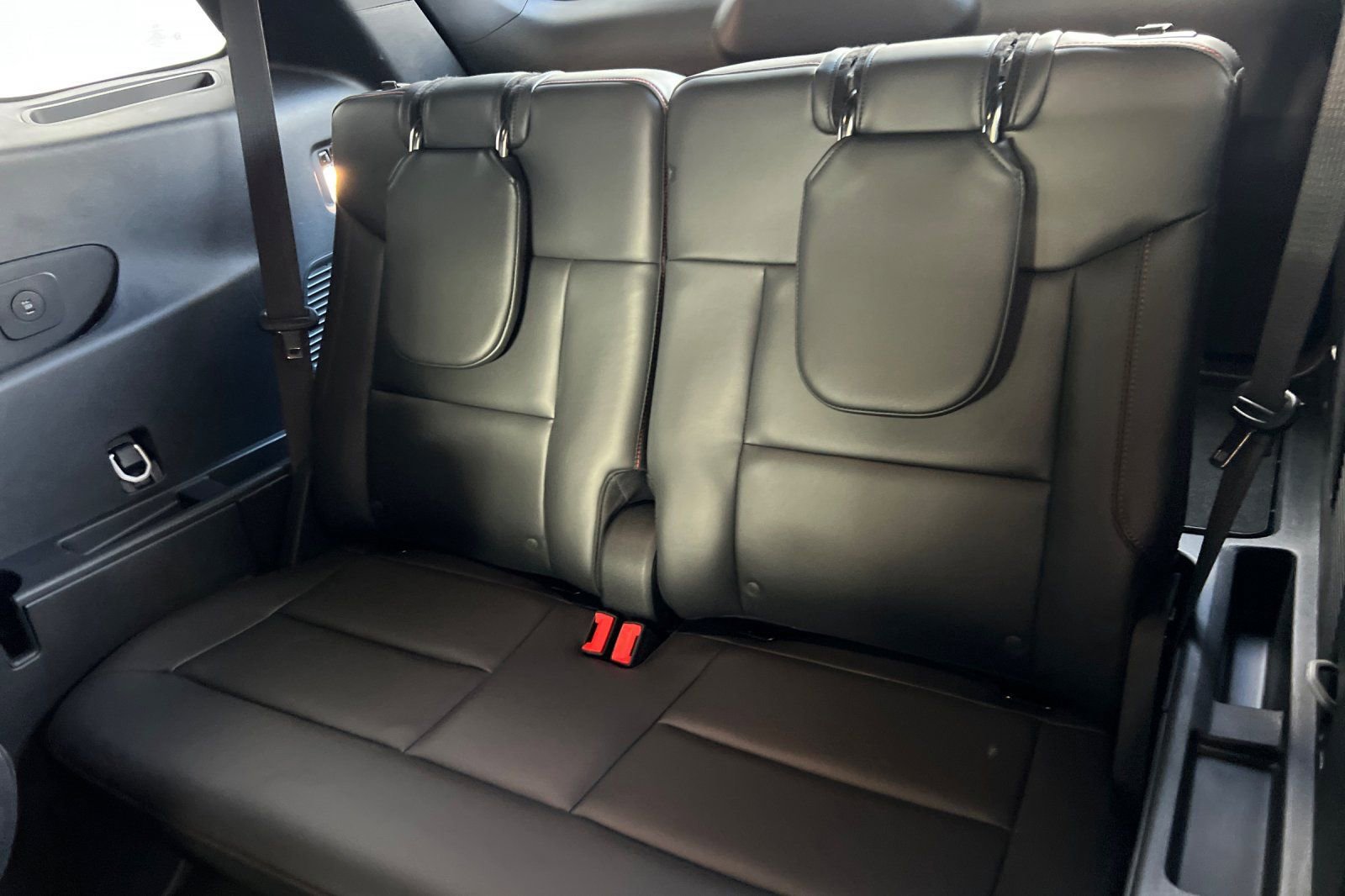 Certified 2025 Ford Explorer ST image 17