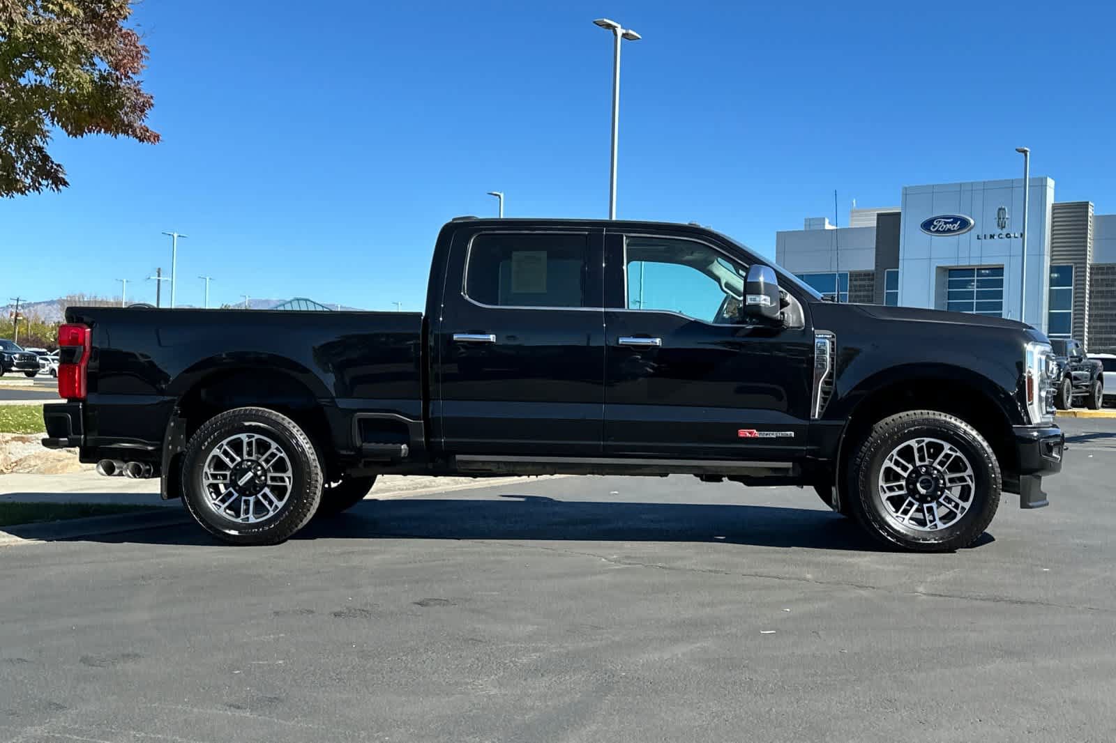Certified 2024 Ford F350 Limited w/ FX4 Off-Road Package AWD/4WD image 8