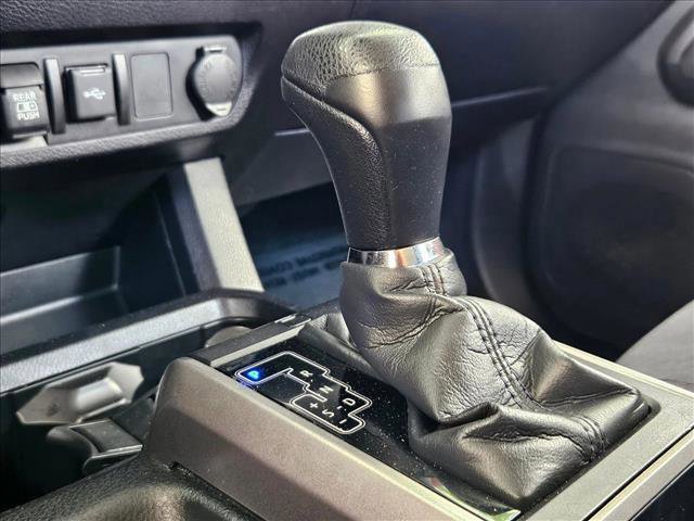 Used 2021 Toyota Tacoma SR5 RWD image 11