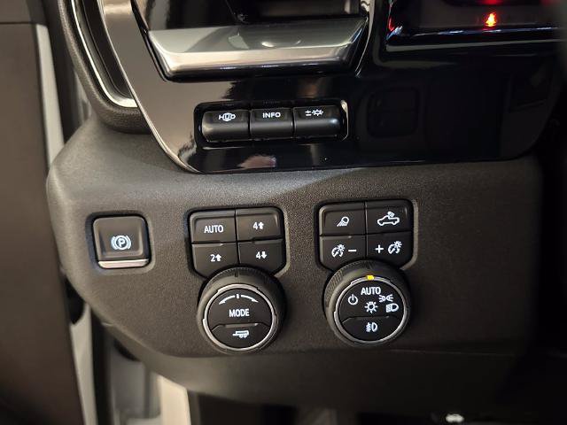 Used 2025 Chevrolet Silverado 3500 LTZ w/ LTZ Plus Package AWD/4WD image 16