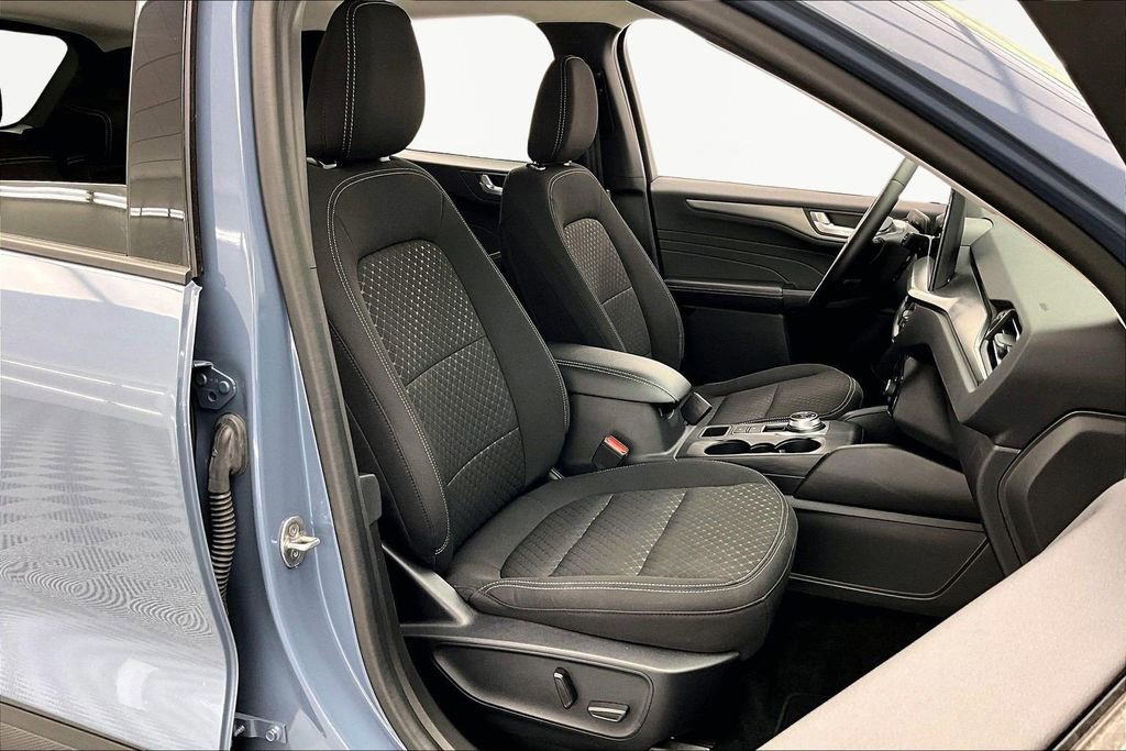 Certified 2024 Ford Escape Active w/ Tech Pack #2 image 9