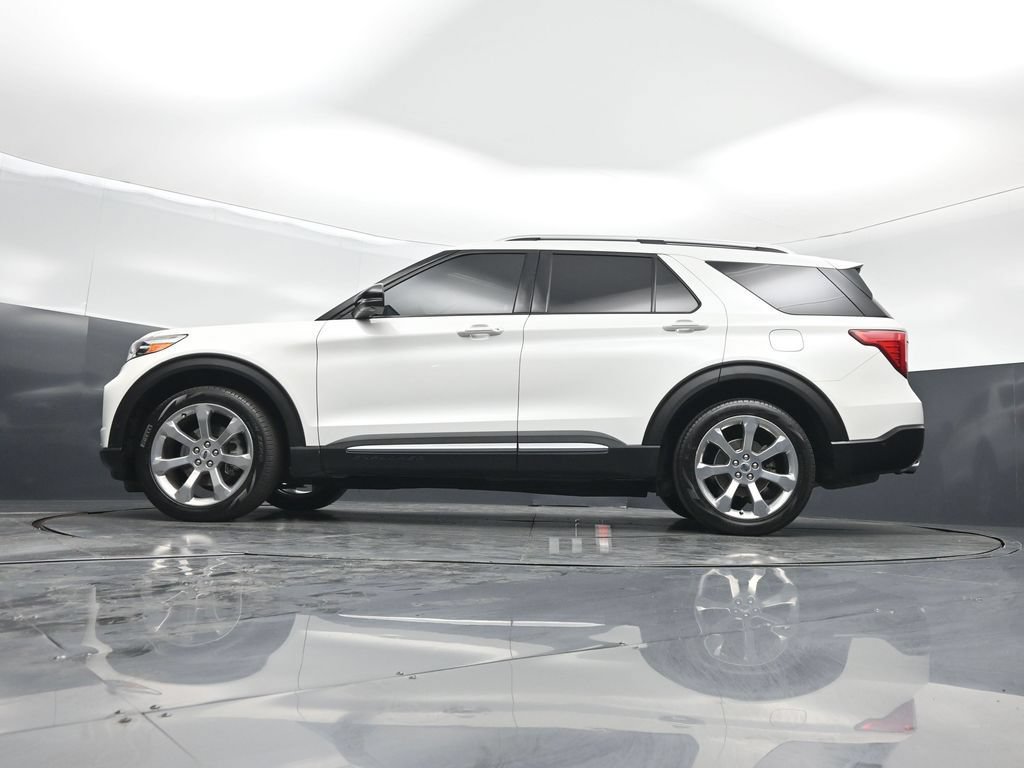 Certified 2020 Ford Explorer Platinum w/ Premium Technology Package AWD/4WD image 8