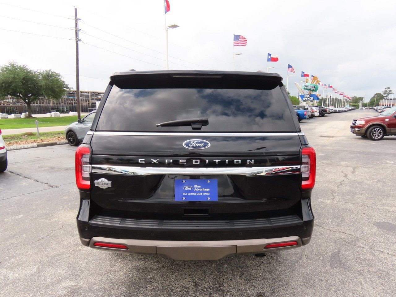 Certified 2024 Ford Expedition King Ranch AWD/4WD image 4