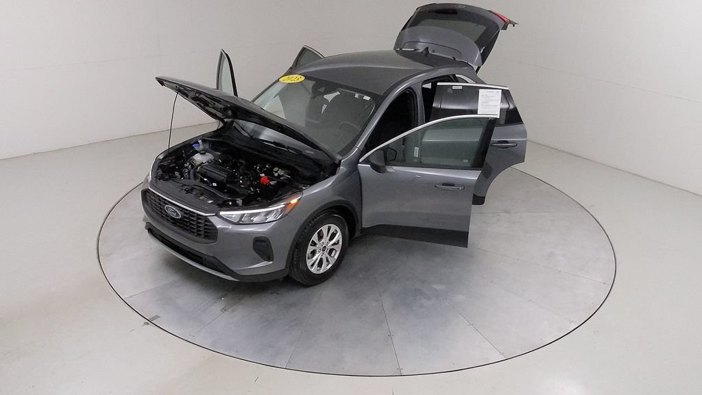 Certified 2023 Ford Escape Active w/ Cold Weather Package FWD image 39