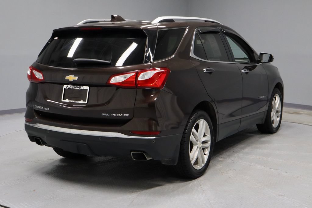 Used 2020 Chevrolet Equinox Premier w/ Premier True North Edition AWD/4WD image 12