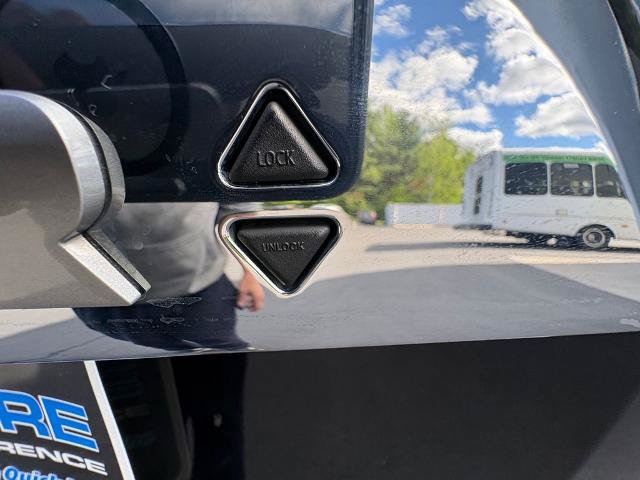 Used 2018 Toyota 4Runner Limited AWD/4WD image 28