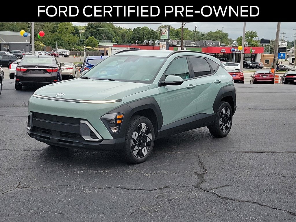 Used 2024 Hyundai Kona SEL AWD/4WD image 2
