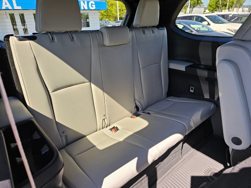 Used 2025 Toyota Grand Highlander AWD Hybrid image 15