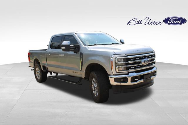 Certified 2023 Ford F250 Lariat w/ Lariat Ultimate Package AWD/4WD image 3