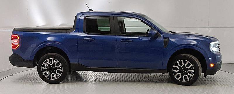 Certified 2023 Ford Maverick Lariat w/ Lariat Luxury Package image 2