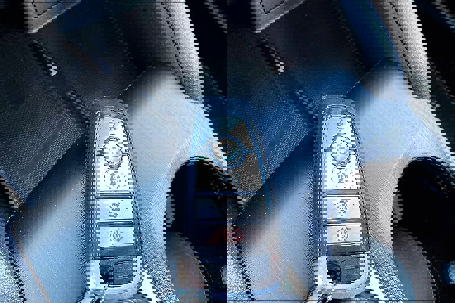 Certified 2022 Ford Escape Titanium w/ Titanium Elite Package image 17