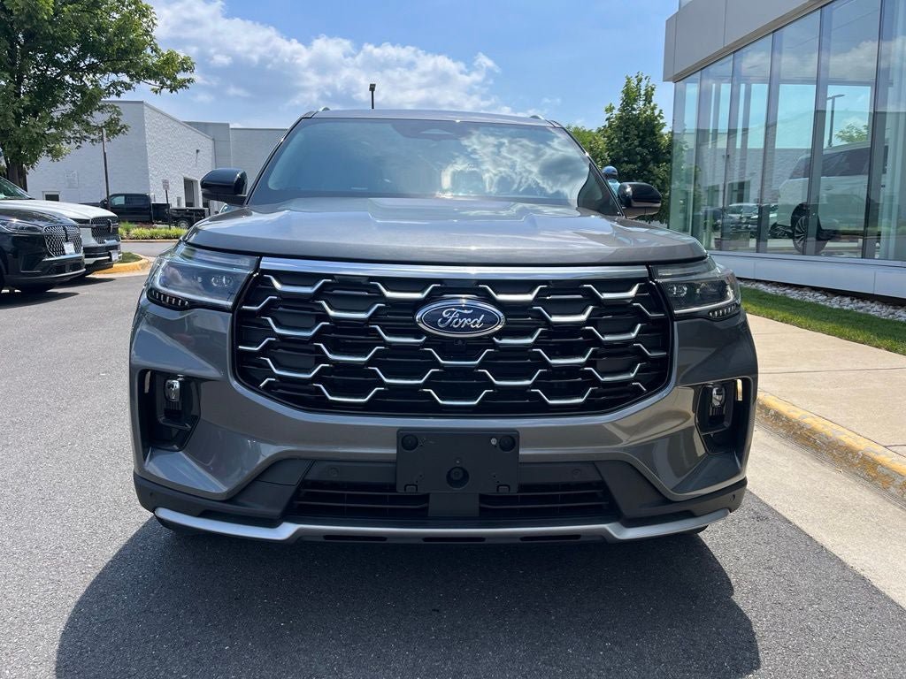 Certified 2025 Ford Explorer Platinum w/ Ultimate Package AWD/4WD image 2