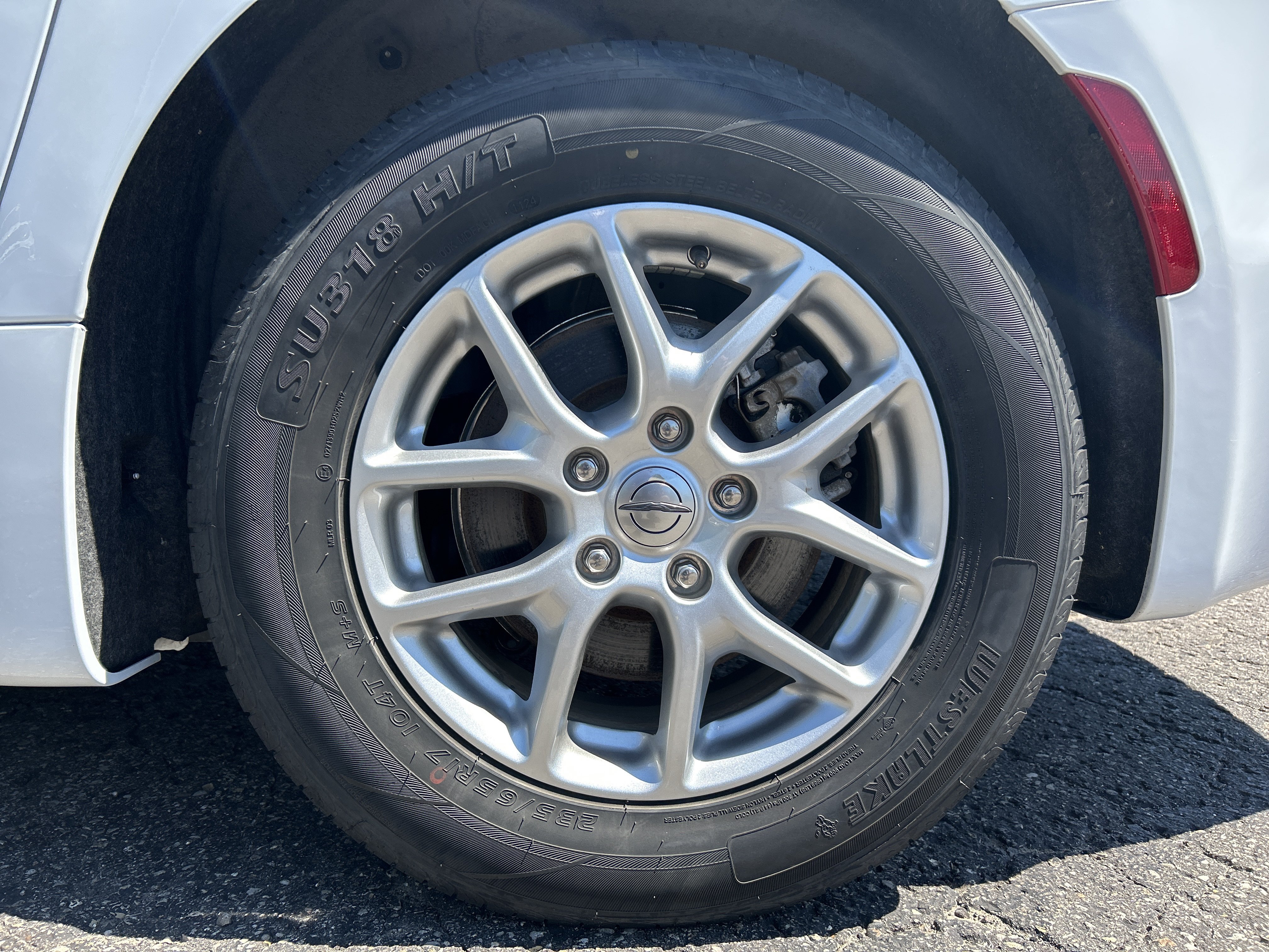 Used 2023 Chrysler Pacifica Touring-L FWD image 24