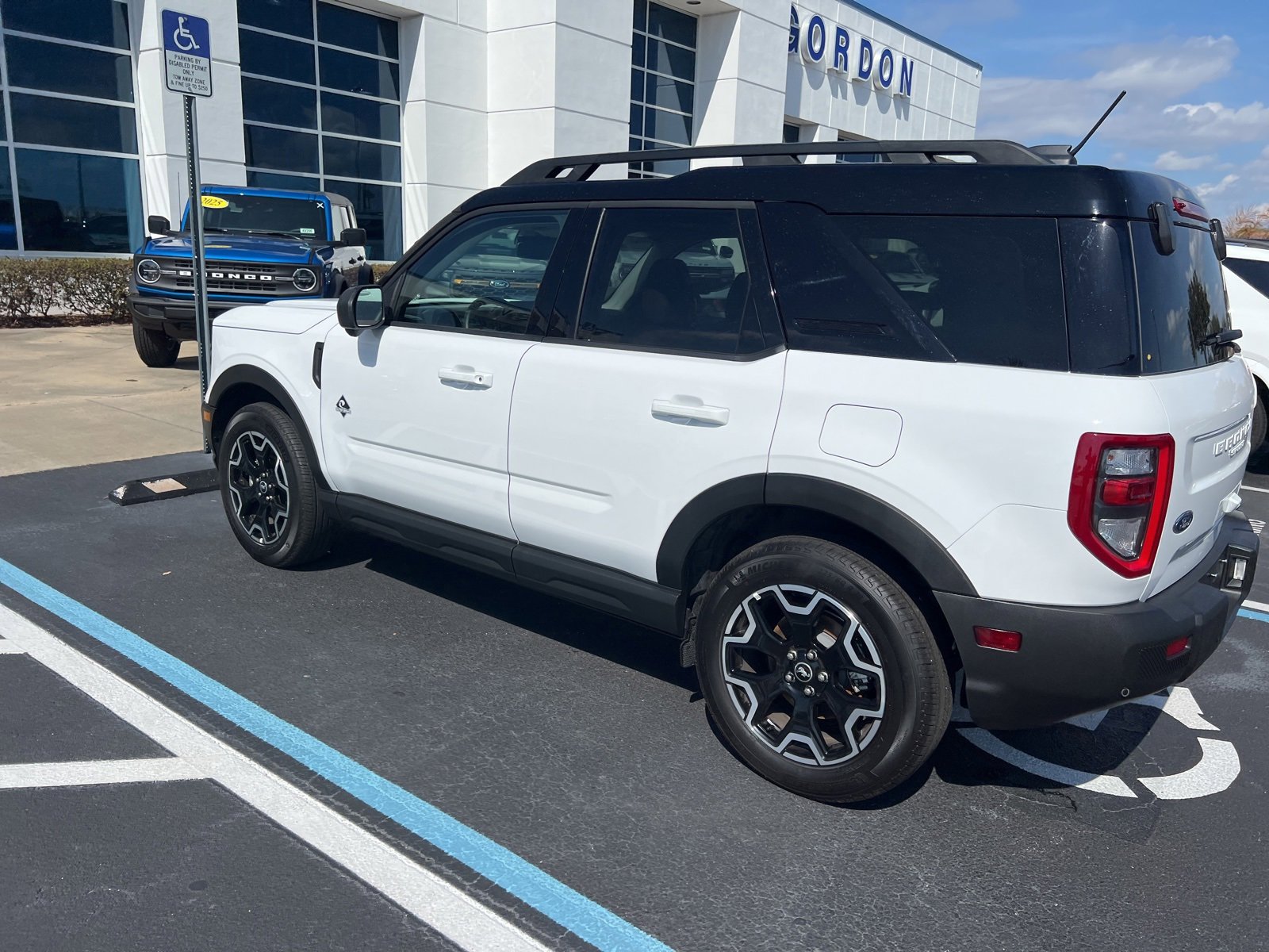 Certified 2025 Ford Bronco Sport Outer Banks w/ Outer Banks Tech Package+ image 12