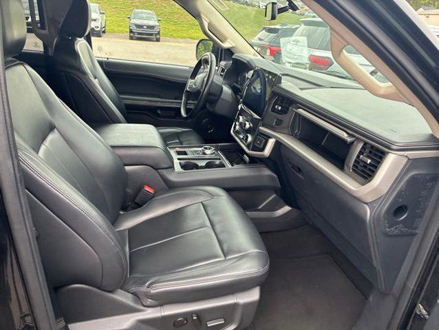 Certified 2024 Ford Expedition Max XLT RWD image 34
