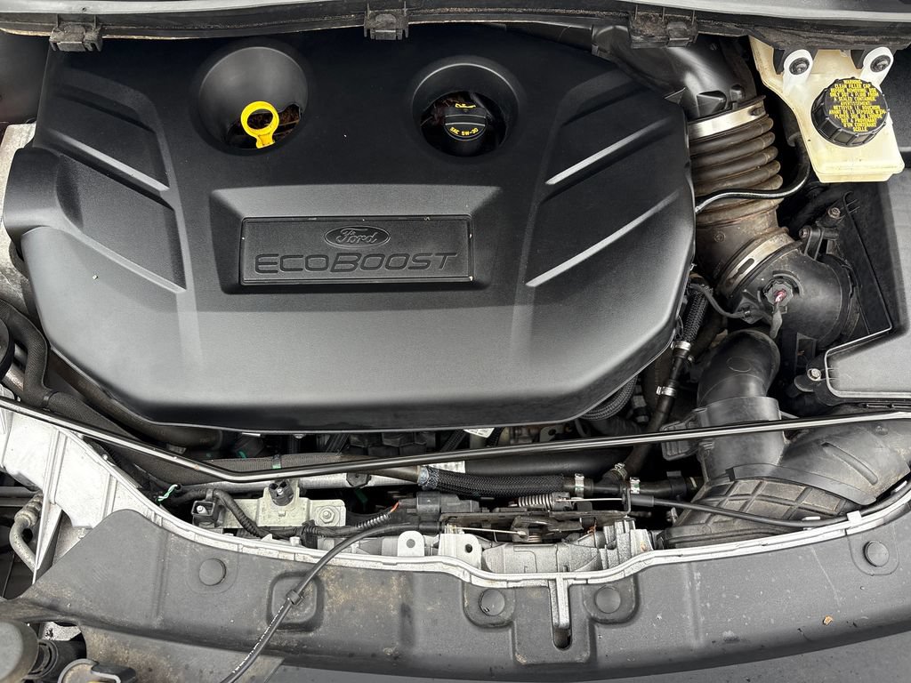 Certified 2019 Ford Escape Titanium AWD/4WD image 3