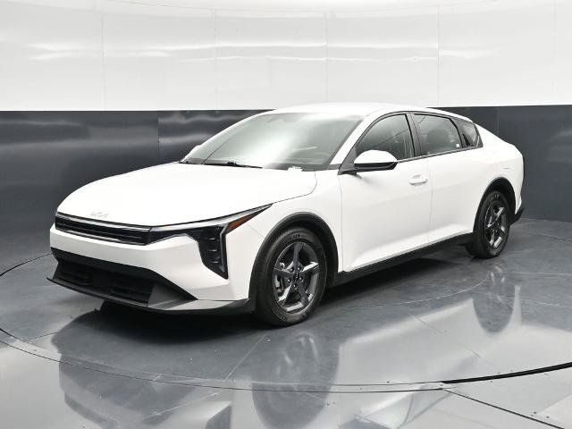 Used 2025 Kia K4 FWD image 5