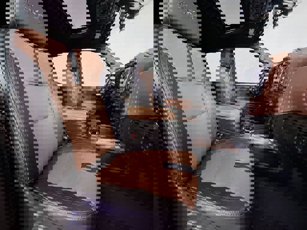 Used 2021 Chevrolet Silverado 1500 High Country w/ Technology Package image 18