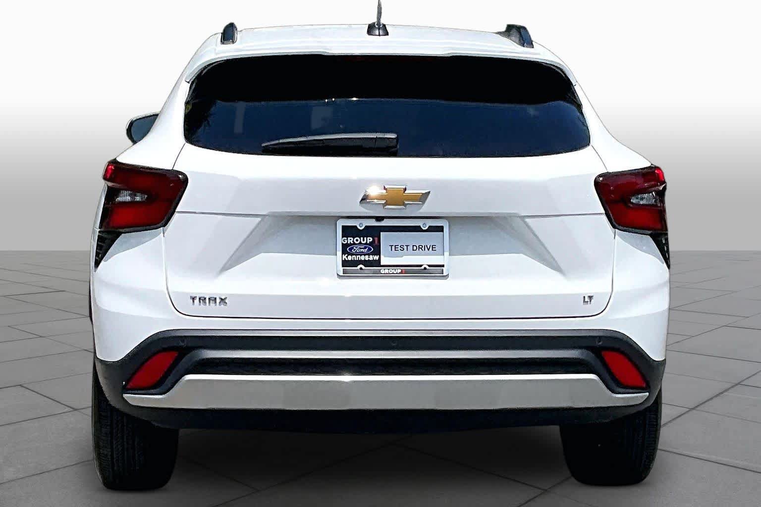 Used 2025 Chevrolet Trax LT w/ Driver Confidence Package FWD image 5