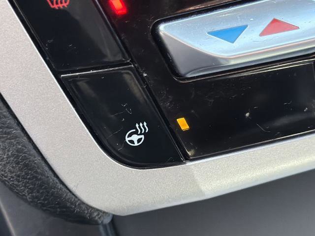 Certified 2022 Ford Explorer XLT w/ Equipment Group 202A image 19