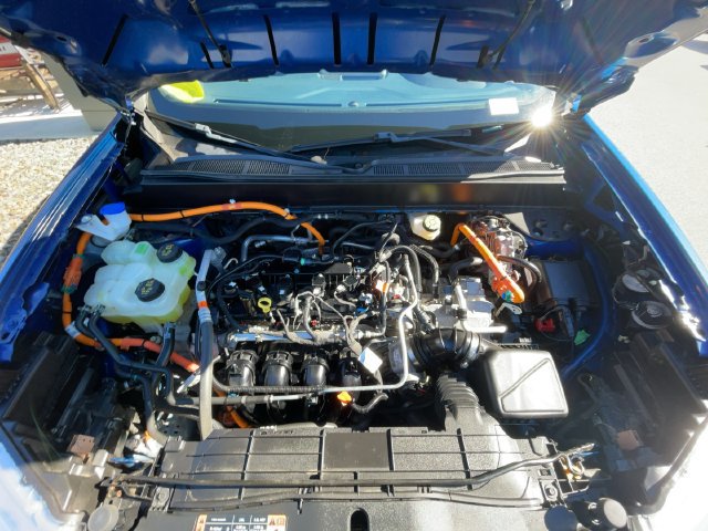 Certified 2023 Ford Maverick XLT FWD image 10