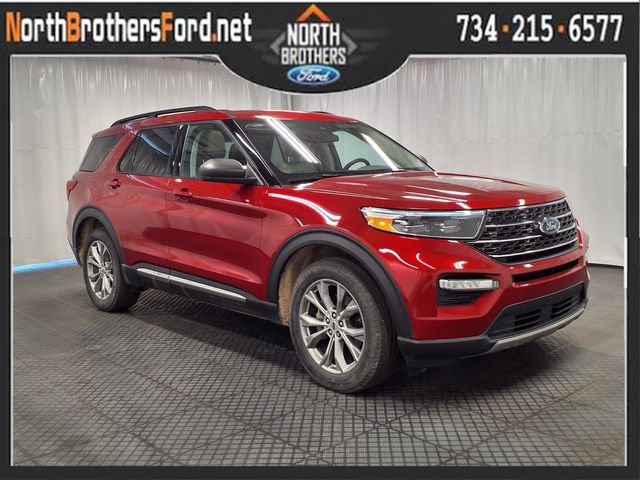 Certified 2023 Ford Explorer XLT w/ Equipment Group 202A AWD/4WD image 1