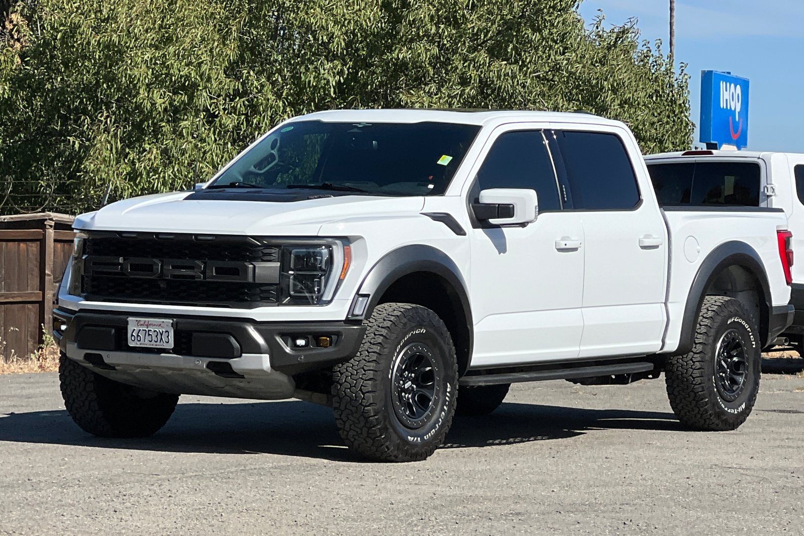 Certified 2023 Ford F150 Raptor w/ Raptor Carbon Fiber Package AWD/4WD image 8