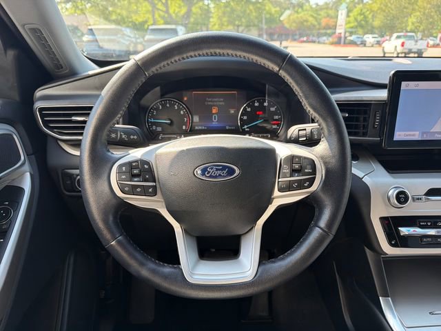 Certified 2023 Ford Explorer XLT w/ Equipment Group 202A AWD/4WD image 17