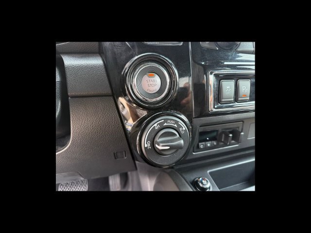 Used 2021 Nissan Titan Platinum Reserve w/ Moonroof Package AWD/4WD image 21
