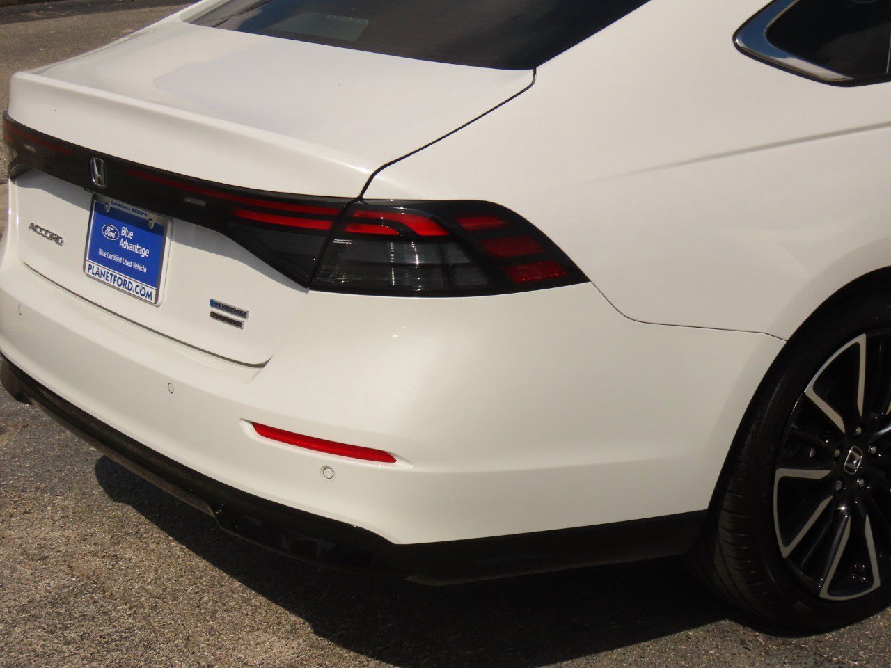 Used 2025 Honda Accord Touring image 12