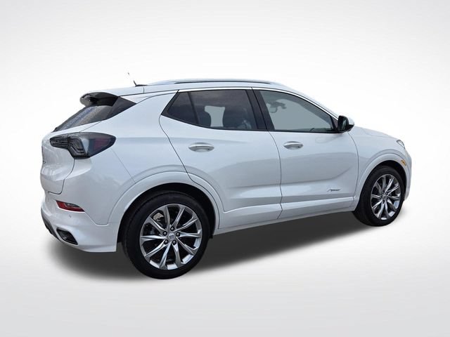Used 2025 Buick Encore GX Avenir w/ Avenir Technology Package FWD image 9