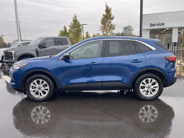 Certified 2023 Ford Escape Active AWD/4WD image 2