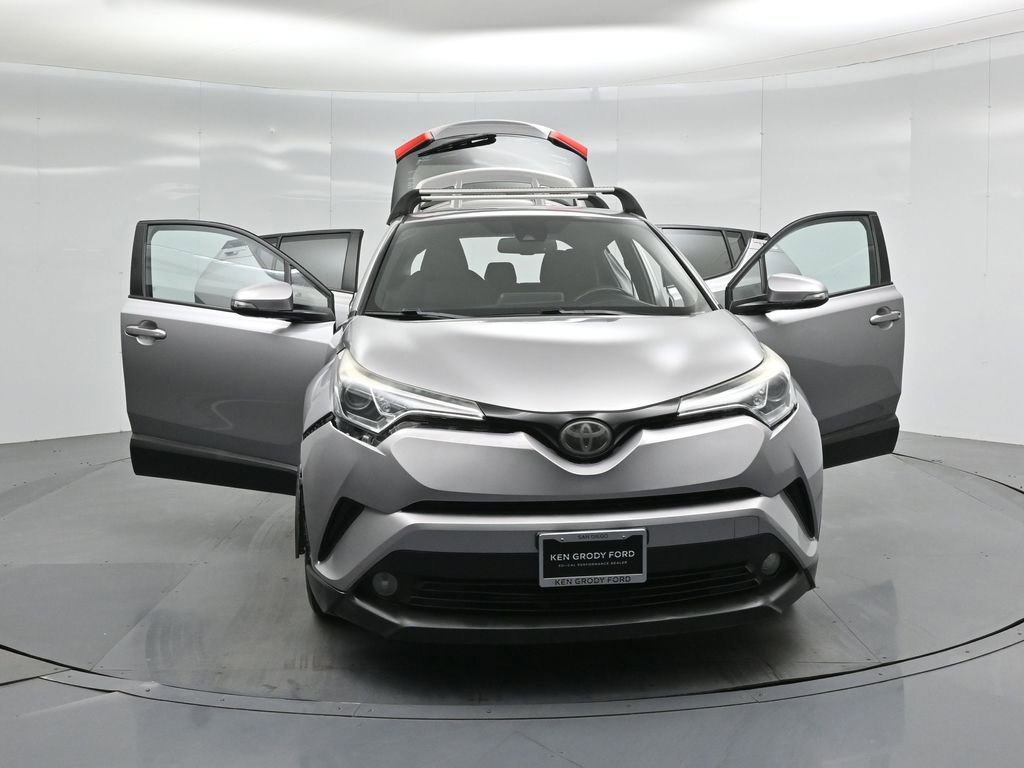 Used 2018 Toyota C-HR XLE image 28