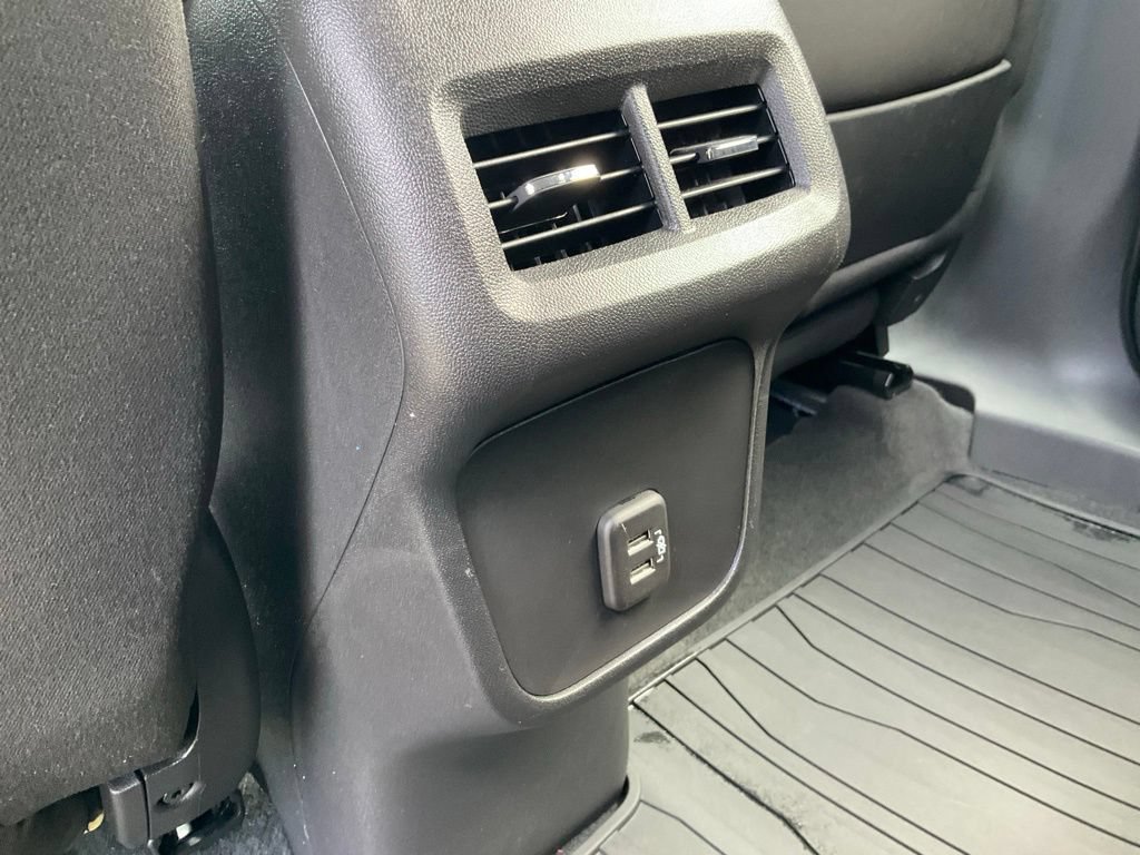Used 2024 GMC Terrain SLE w/ Driver Convenience Package AWD/4WD image 21